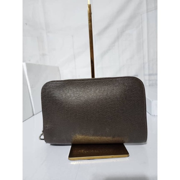 Authentic Louis Vuitton Moca Taiga Leather Baikal Men Wristlet Brown - Picture 8 of 12